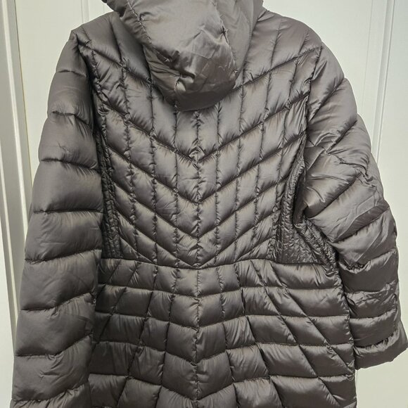 NWT Lane Bryant Packable Puffer Coat Chevron Quilted Plus Size 22/24 - Picture 2 of 8